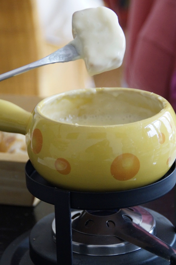 How to Make Cheese Fondue at Home